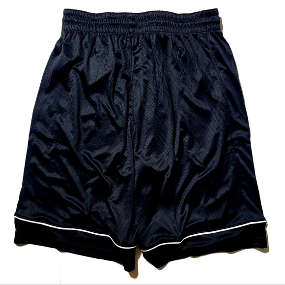 Nike Dri-Fit Basketball Shorts (2 of 2) - Picture 2 of 9
